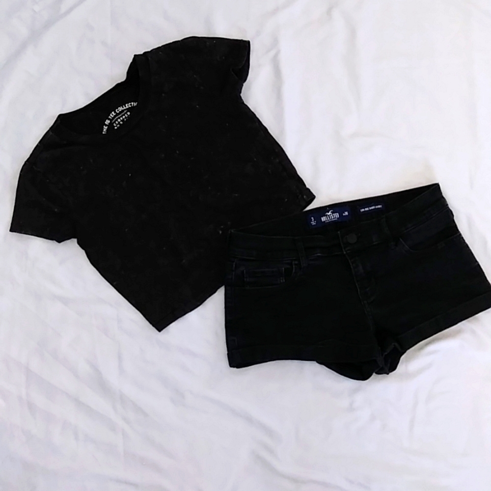 Hollister Shorts w/ free shirt